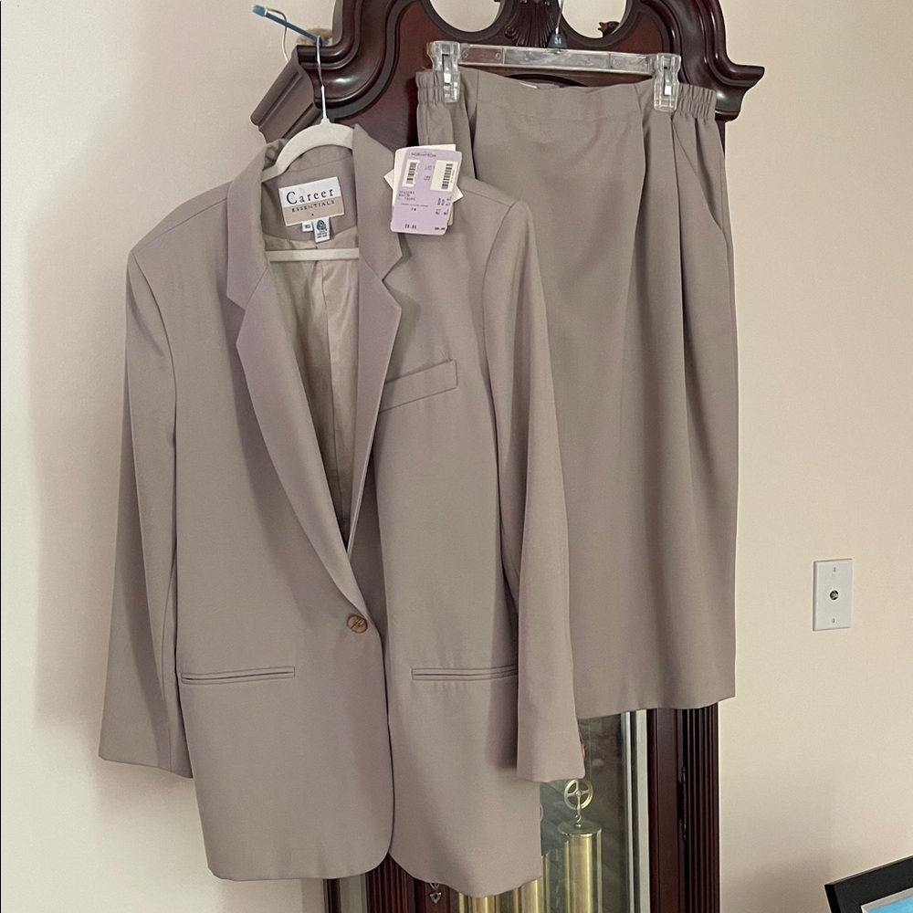 Career Essentials Beige Blazer and Skirt Ensemble